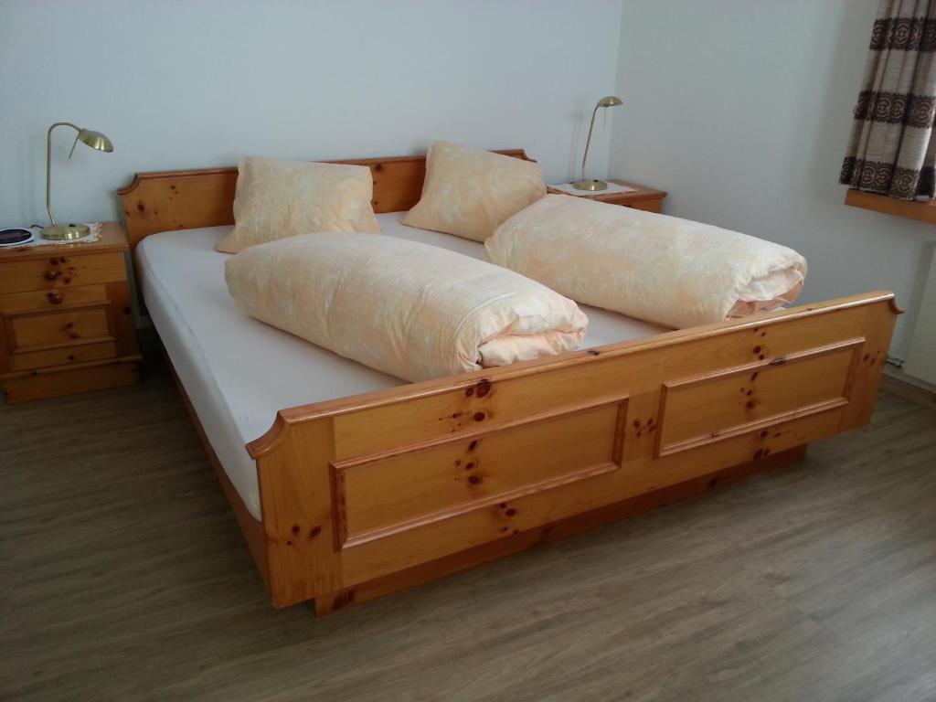 Hotel Chavalatsch Mustair Room photo
